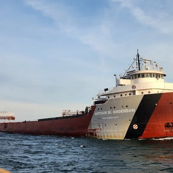 Meet the Posher - Picture 1 of 1